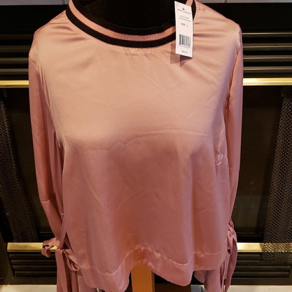 🆕️hippie laundry bell sleeve top - Picture 3 of 7